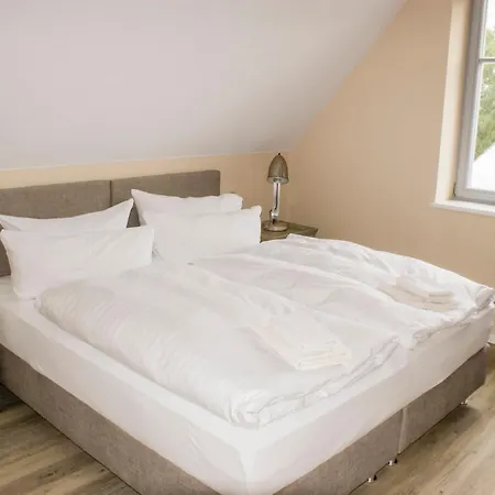 Libelle - Feriendomizil Fuer 14 Pers - Haupt- Und Nebenhaus