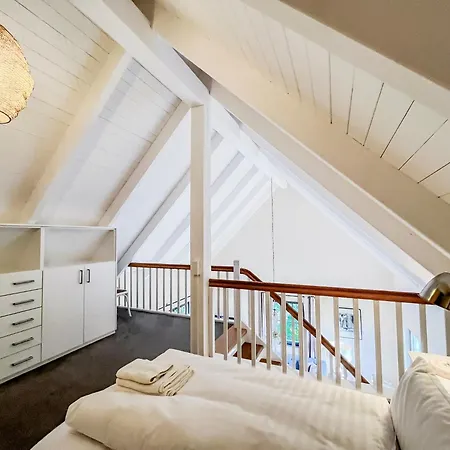 Libelle - Feriendomizil Fuer 14 Pers - Haupt- Und Nebenhaus Feriehus Rankwitz