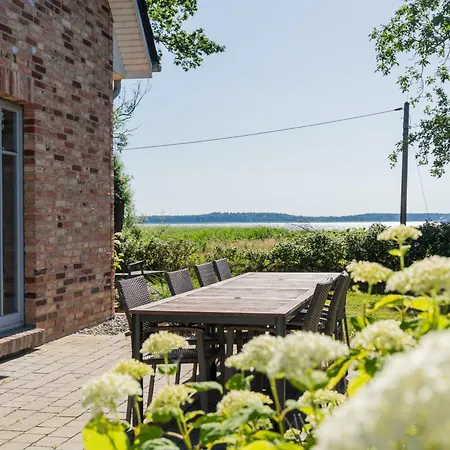 Ferienhaus Libelle - Feriendomizil Für 14 Pers - Haupt- Und Nebenhaus Rankwitz