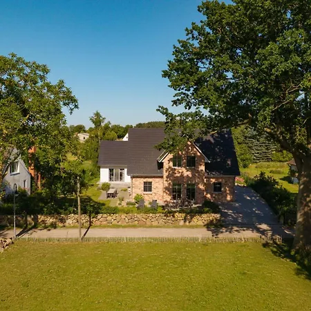 Ferienhaus Libelle - Feriendomizil Für 14 Pers - Haupt- Und Nebenhaus
